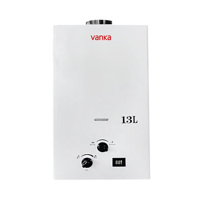 現代の家庭用のエレガントな黒色ディスプレイとノブを持つ13L流気ガス給水器