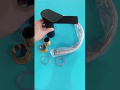 OEM/ODM サポート 盆水道水槽 シングルハンドル スウィーブル 浴室水槽